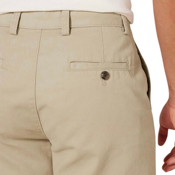 Amazon Essentials Classic-Fit Flat Front Chino Shorts Tan Kahki Men’s 42 - Picture 13 of 14